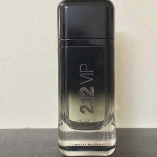 212 VIP Black (Eau de Parfum) by Carolina Herrera