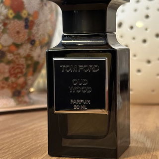 Oud Wood Parfum - Tom Ford