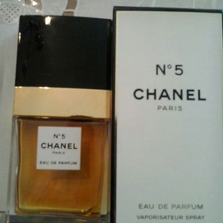 N°5 (Parfum) by Chanel