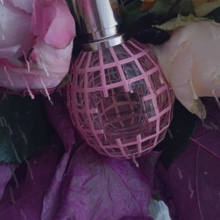 Flowerbomb La Vie en Rose 2018 by Viktor & Rolf