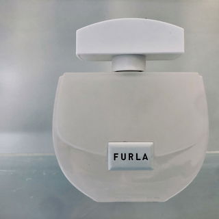 Pura von Furla