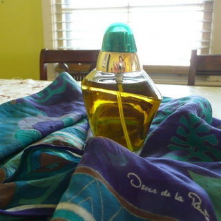 Volupté (Eau de Toilette) by Oscar de la Renta