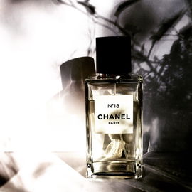 N°18 (Eau de Parfum) - Chanel