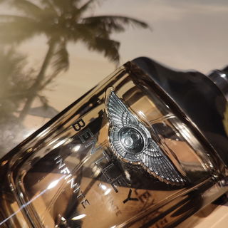 Bentley Infinite von Bentley