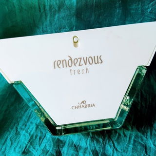 Rendezvous Fresh von Chhabria / Fund Grube