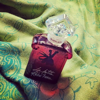 La Petite Robe Noire (Eau de Parfum Absolue) - Guerlain