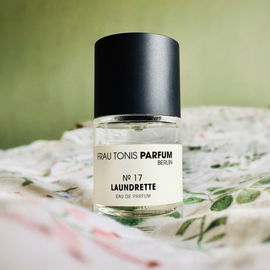 № 17 Laundrette (Eau de Parfum) - Frau Tonis Parfum