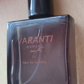 Night by Varanti Hombre