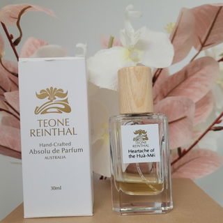 Heartache of the Hùa-Méi by Teone Reinthal Natural Perfume