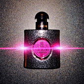 Glittering lights. (by CandyScent)