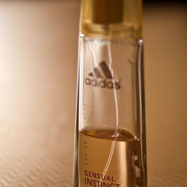 Sensual Instinct von Adidas