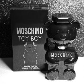 Toy Boy von Moschino