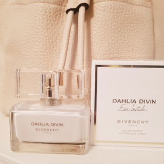 Dahlia Divin Eau Initiale von Givenchy
