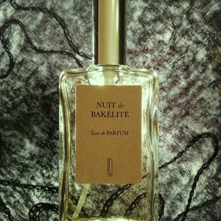 Nuit de Bakélite von Naomi Goodsir