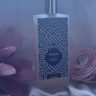 Granada by Memo Paris