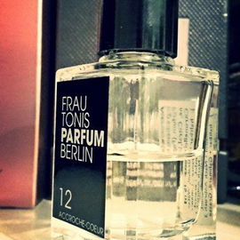 № 12 Accroche-Coeur - Frau Tonis Parfum