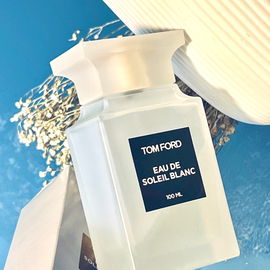 Oud Violet Intense - Fragrance Du Bois
