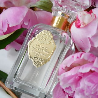 Pivoine Souveraine by Houbigant