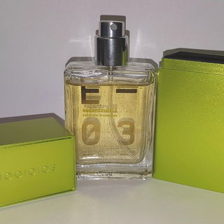 Escentric 03 - Escentric Molecules