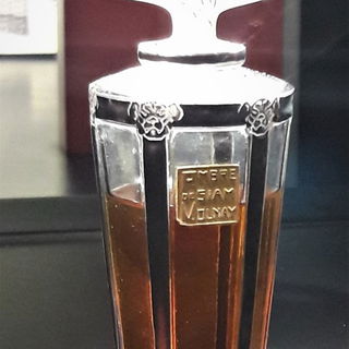 Ambre de Siam (1920) von Volnay