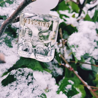 Toy 2 - Moschino