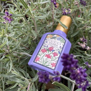 Flora Gorgeous Magnolia by Gucci