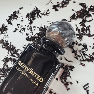 Enigmatic Aura von Reinvēnted