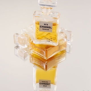 N°5 (Parfum) by Chanel