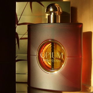 Opium (1977) (Parfum) by Yves Saint Laurent