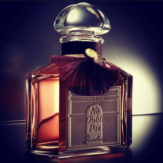 Ne m'Oubliez Pas (2015) - Guerlain
