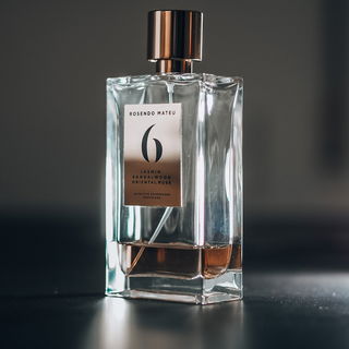 6 - Jasmin, Sandalwood, Oriental Musk (Eau de Parfum) von Rosendo Mateu - Olfactive Expressions