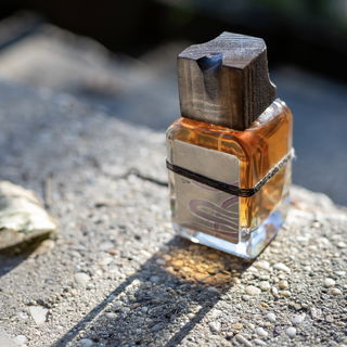 Nu (2011) (Eau de Parfum) - Yves Saint Laurent