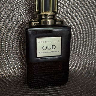 Oud - Black Vanilla Absolute by Perry Ellis