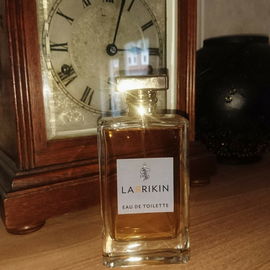 Larrikin von Mount Romance