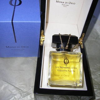 Les Nombres d'Or - Violette Fumée - Maison Mona di Orio