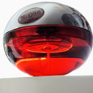Red Delicious Men - DKNY