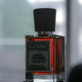 Russian Musk II - Areej Le Doré