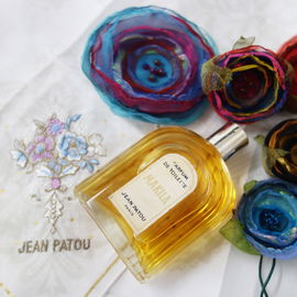 Makila - Jean Patou