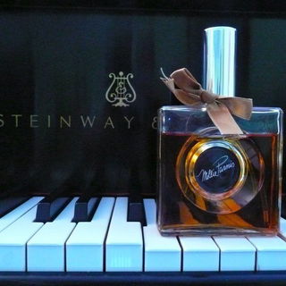 Mollie Parnis (Perfume) by Mollie Parnis