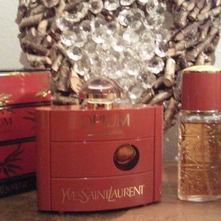 Opium (1977) (Parfum) by Yves Saint Laurent