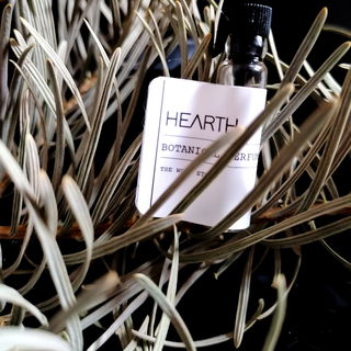 Hearth (Perfume Extrait) von Gather Perfume / Amrita Aromatics