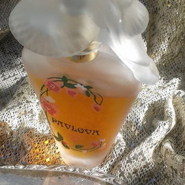 Pavlova (Parfum) - Cantilène