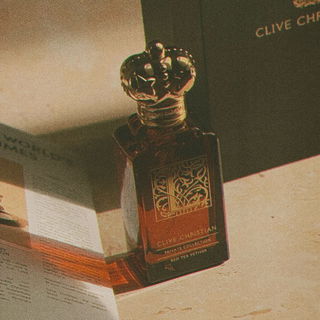 L: Red Tea Vetiver - Clive Christian