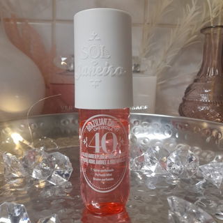 Cheirosa '40 von Sol de Janeiro