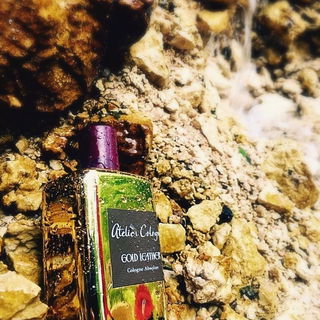 Gold Leather von Atelier Cologne