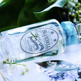 Something green, something white... and a bit of blue :)