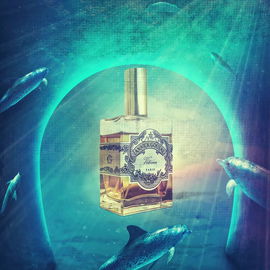 Without a doubt, one of the best vetivers in existence and one of the best, if not THE BEST, marine, oceanic, briny, iodine, aquatic perfume ever created. I actually think calling it an 
