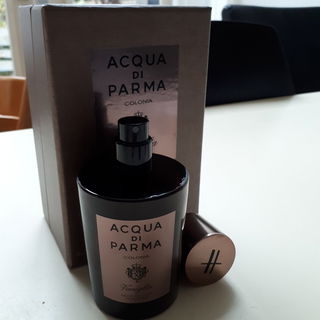 Colonia Vaniglia (Eau de Cologne Concentrée) by Acqua di Parma