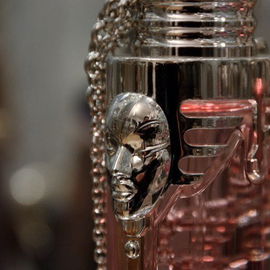 Womanity Eau pour Elles - Mugler