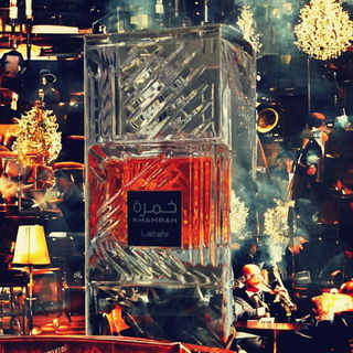 Best £30 I've ever spent, outside of SJP's Stash. A yummy leathery, boozy, spicy, sexy ambery vanilla that is never cloying. Now, where are my cigars?? And my tux. And my limo. And my bottle of Remy Martin 1738...